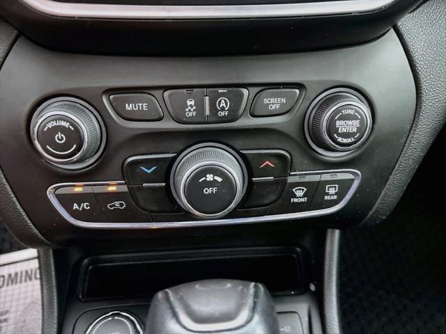 Used 2019 Jeep Cherokee Latitude Plus 4x4 For Sale in Olive Branch, MS