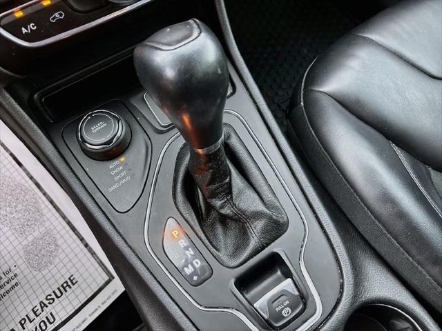 Used 2019 Jeep Cherokee Latitude Plus 4x4 For Sale in Olive Branch, MS