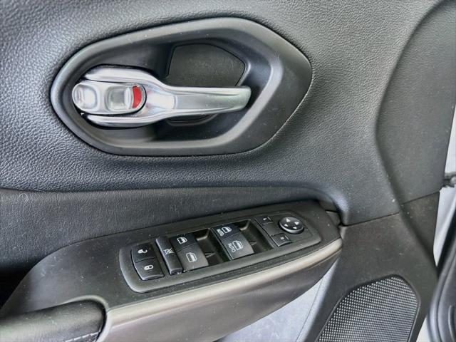 Used 2019 Jeep Cherokee Latitude Plus 4x4 For Sale in Olive Branch, MS