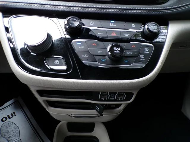 2022 Chrysler Pacifica Touring L