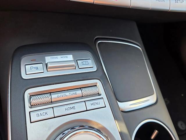 2025 Genesis GV70 2.5T AWD