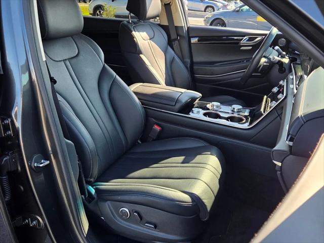 2025 Genesis GV80 2.5T Standard AWD