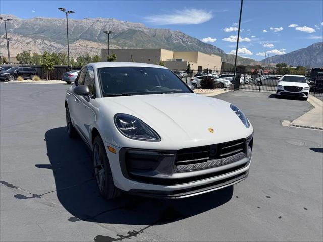 2023 Porsche Macan T