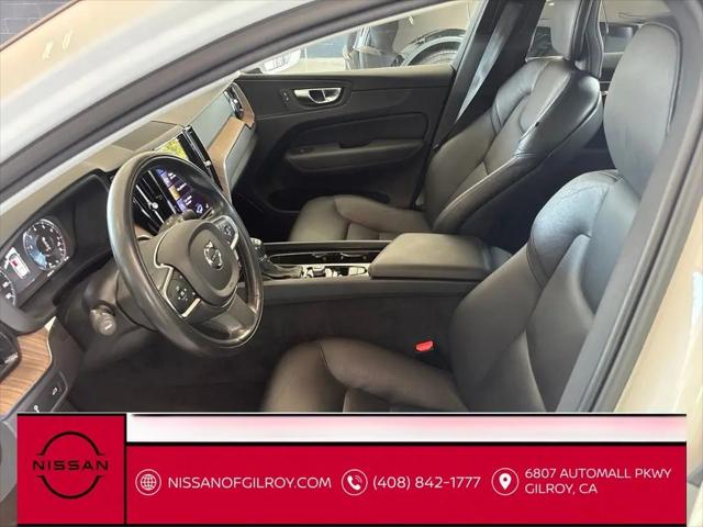 2021 Volvo XC60 T5 Momentum