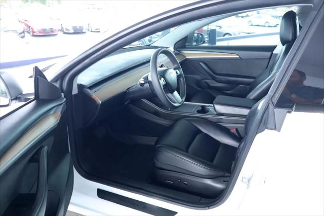 2021 Tesla Model 3 Standard Range Plus Rear-Wheel Drive
