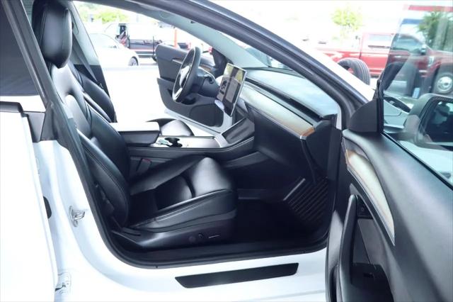 2021 Tesla Model 3 Standard Range Plus Rear-Wheel Drive