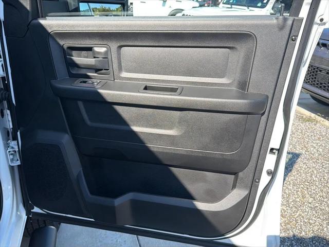 2025 Ram 3500 Tradesman Crew Cab 4x4 8 Box