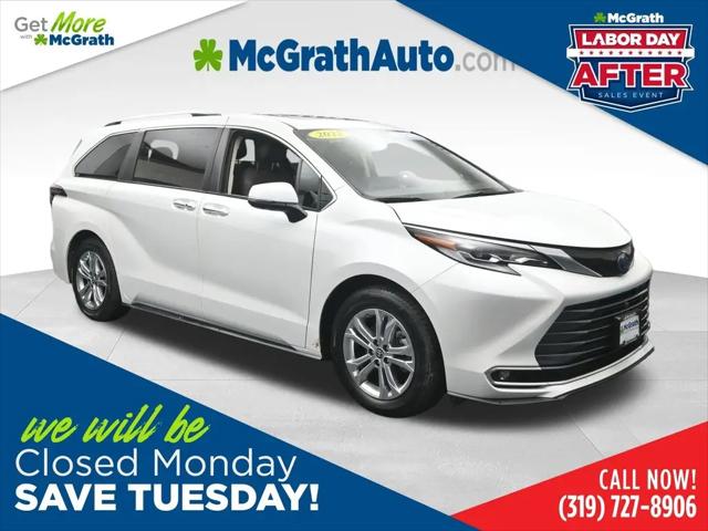 2022 Toyota Sienna Platinum for sale in Hiawatha, IA
