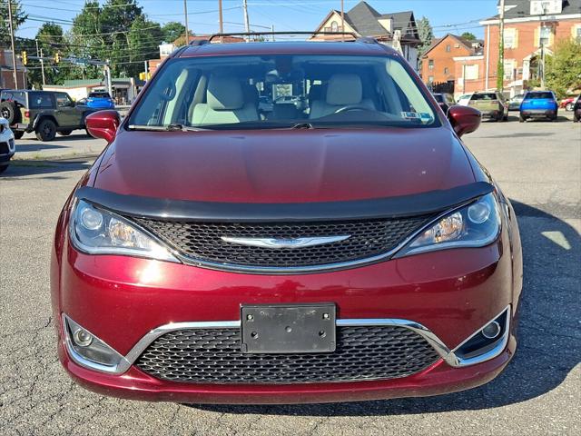 2017 Chrysler Pacifica Touring-L 2017 Chrysler Pacifica Touring-L