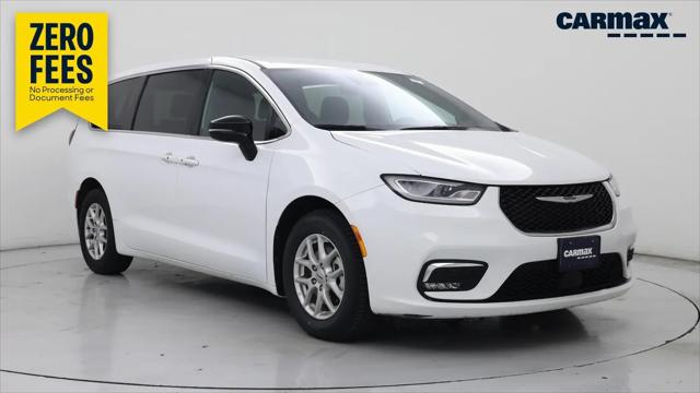 2024 Chrysler Pacifica Touring for sale in Austin, TX