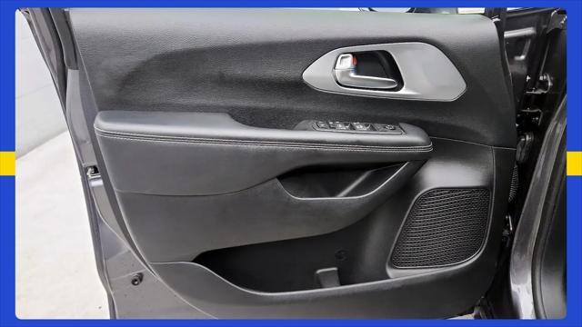 2020 Chrysler Pacifica Touring