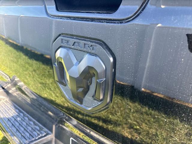 2019 Ram 1500 Big Horn/Lone Star Crew Cab 4x4 5'7" Box