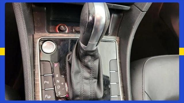 2018 Volkswagen Passat 2.0T SEL Premium