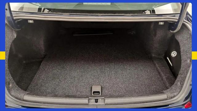 2018 Volkswagen Passat 2.0T SEL Premium