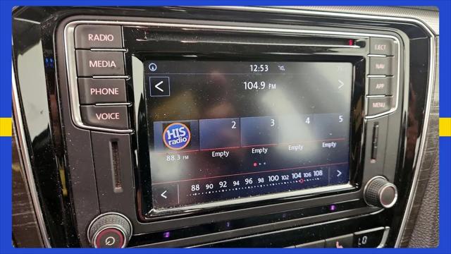 2018 Volkswagen Passat 2.0T SEL Premium