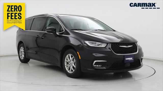 2024 Chrysler Pacifica Touring L for sale in Brooklyn Park, MN