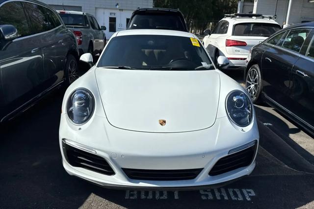 2017 Porsche 911 Carrera 4S