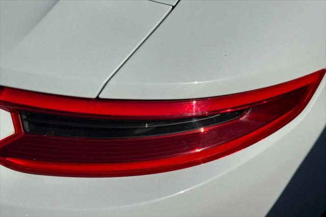 2017 Porsche 911 Carrera 4S