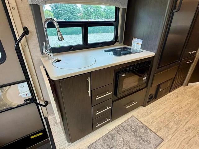 2018 Ford E-450 Stripped E-450