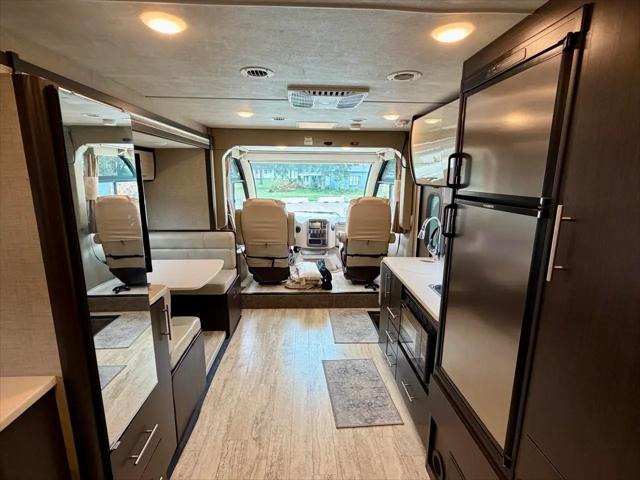 2018 Ford E-450 Stripped E-450