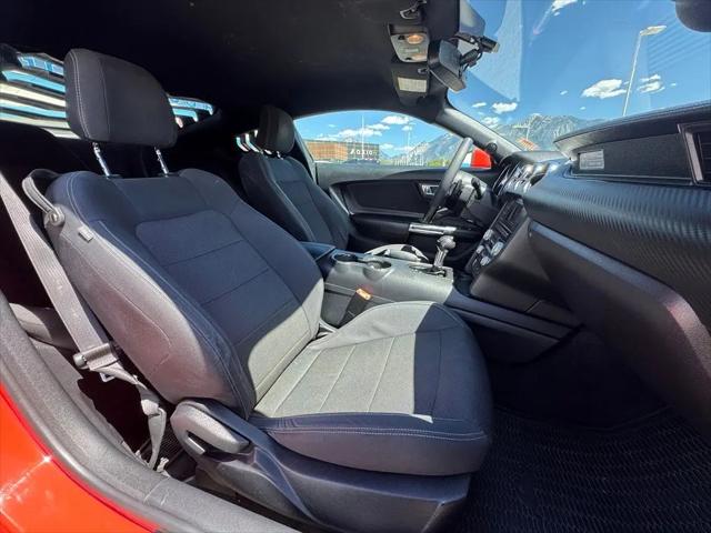 2016 Ford Mustang V6