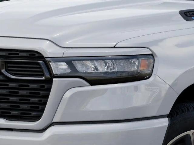 2026 Ram 1500 Express Crew Cab 4x4 57 Box