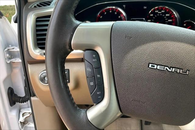 2016 GMC Acadia Denali