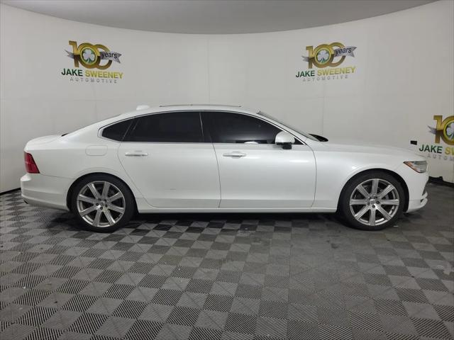 2018 Volvo S90 T5 Momentum