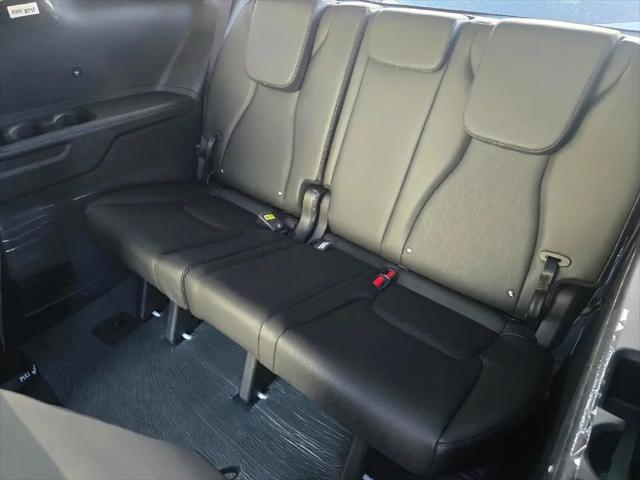 2027 Kia Carnival EX