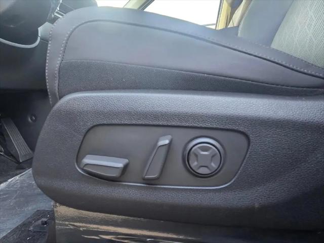 2027 Kia Carnival EX