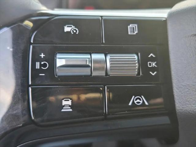 2027 Kia Carnival EX