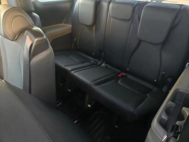 2027 Kia Carnival LXS