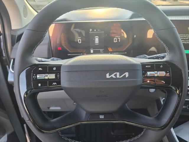 2027 Kia Carnival LXS