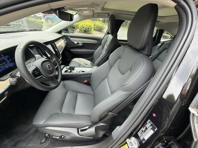 2025 Volvo S90 B6 Plus