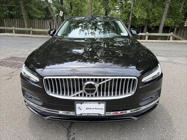 2025 Volvo S90 B6 Plus