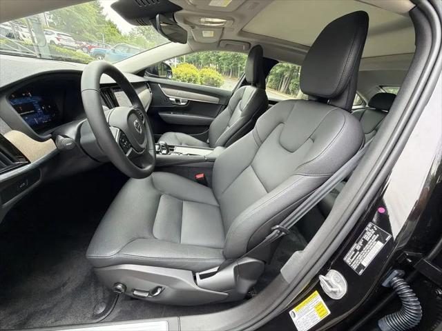 2025 Volvo S90 B6 Plus