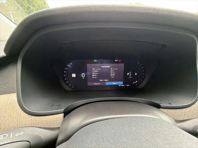 2025 Volvo S90 B6 Plus