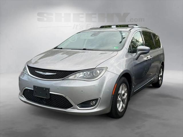 2017 Chrysler Pacifica Touring-L Plus