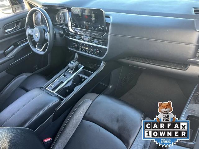2024 Nissan Pathfinder SL FWD
