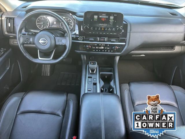 2024 Nissan Pathfinder SL FWD