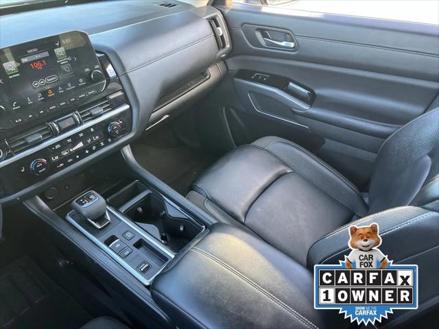 2024 Nissan Pathfinder SL FWD