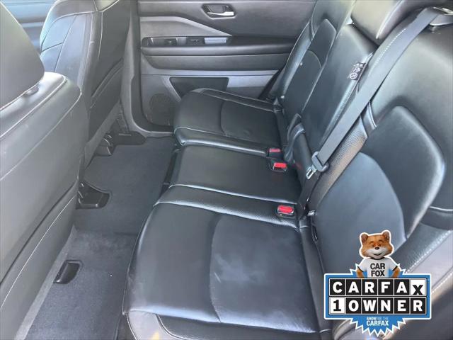 2024 Nissan Pathfinder SL FWD