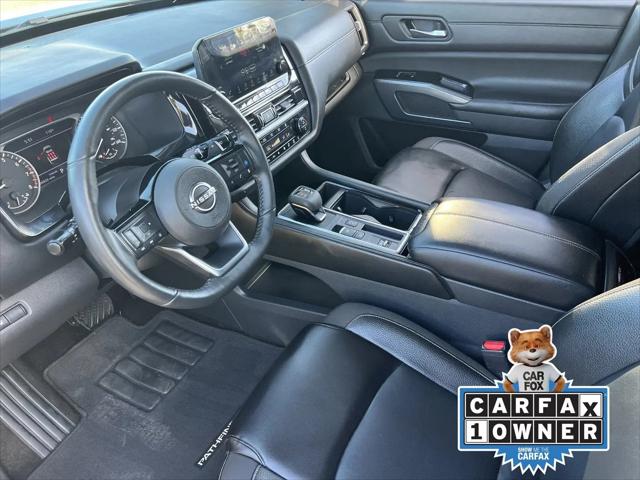 2024 Nissan Pathfinder SL FWD