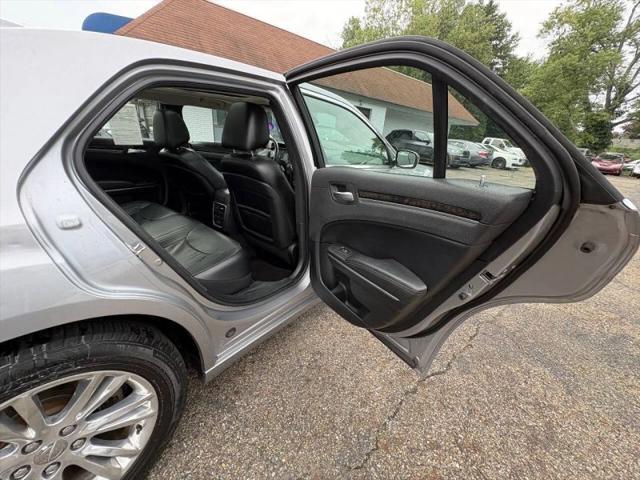 2016 Chrysler 300 300C