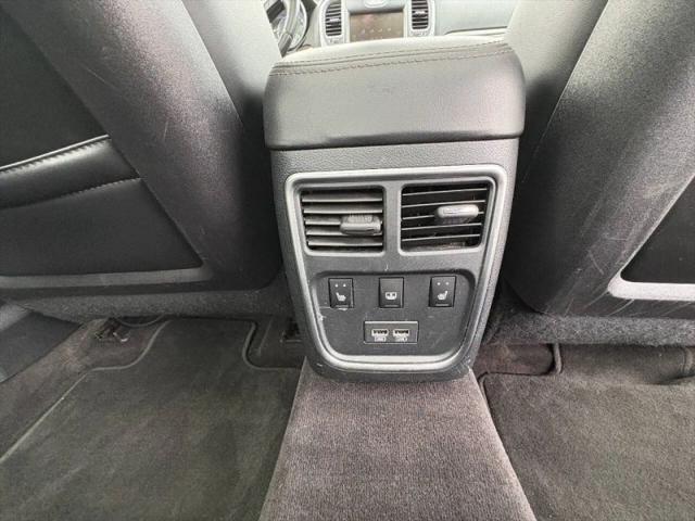 2016 Chrysler 300 300C