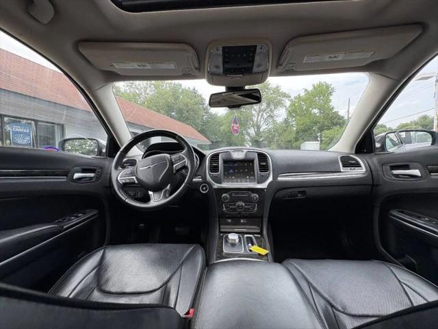 2016 Chrysler 300 300C