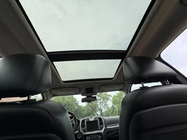 2016 Chrysler 300 300C