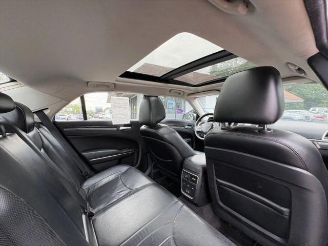2016 Chrysler 300 300C