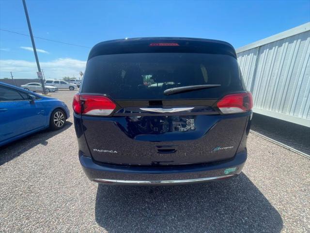 2017 Chrysler Pacifica Hybrid Platinum