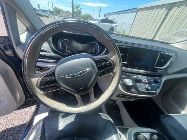 2017 Chrysler Pacifica Hybrid Platinum
